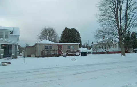 1021 W A, Iron Mountain, MI 49801
