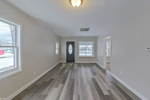 575 Helen, Mount Morris, MI 48458 photo 5