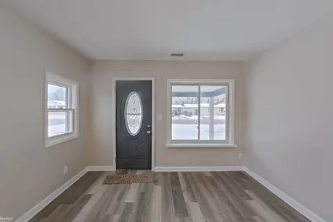 575 Helen, Mount Morris, MI 48458 photo 4
