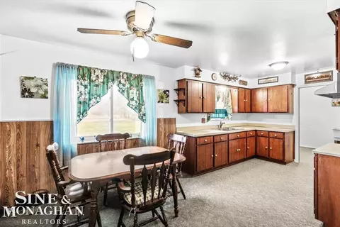 4301 Palms, Casco, MI 48064 photo 5