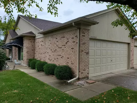 43707 Hartford, Clinton Township, MI 48038