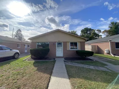 8840 E 14 Mile, Warren, MI 48093 photo 5