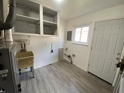 8840 E 14 Mile, Warren, MI 48093 photo 17