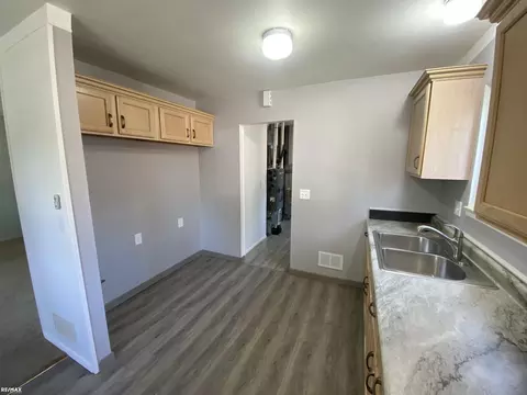 8840 E 14 Mile, Warren, MI 48093 photo 14