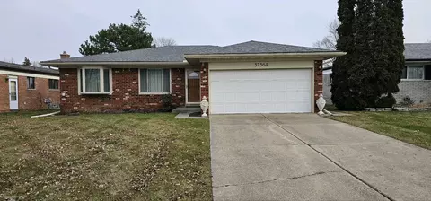 37364 Hacker, Sterling Heights, MI 48310