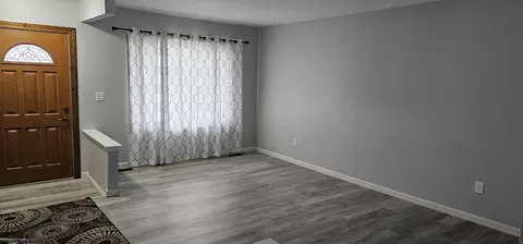 37364 Hacker, Sterling Heights, MI 48310 photo 7