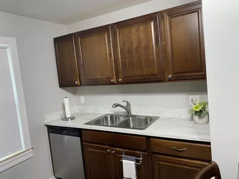 23754 Brest, Taylor, MI 48180 photo 5