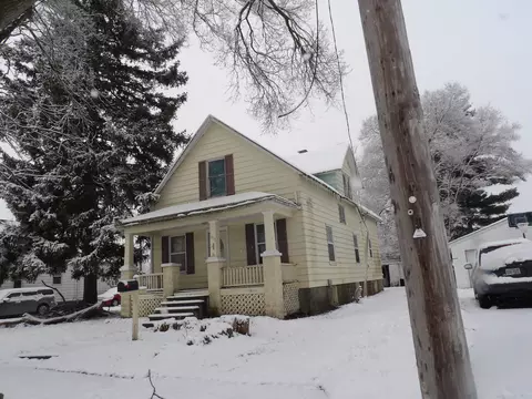 1837 Avon, Saginaw, MI 48602