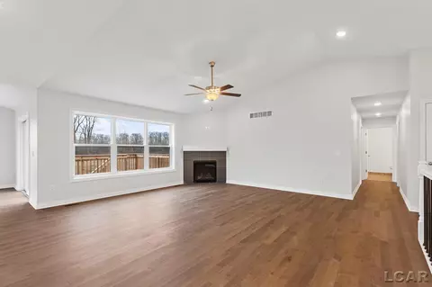 2803 Hope, Adrian, MI 49221 photo 8