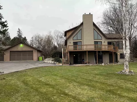 Exterior - 1842 Linksview, Gladwin, MI 48624 photo 4 of 11