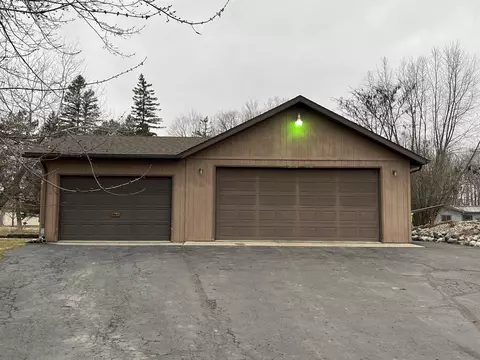 Exterior - 1842 Linksview, Gladwin, MI 48624 photo 7 of 11