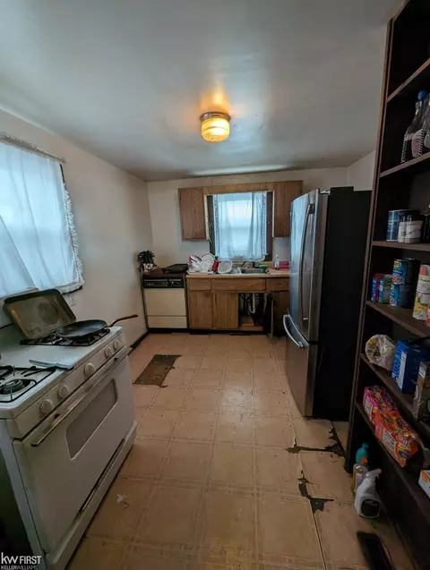 1305 N Cornell, Flint, MI 48505 photo 11