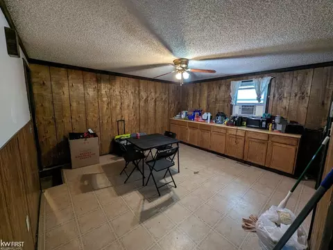 1305 N Cornell, Flint, MI 48505 photo 9