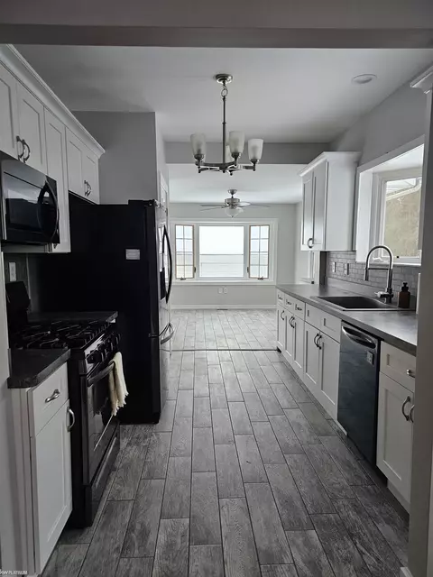 Kitchen - 33151 Klein Rd, Fraser, MI 48026 photo 2 of 6
