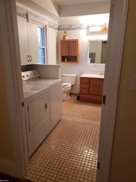 Bath - 33151 Klein Rd, Fraser, MI 48026 photo 2 of 2