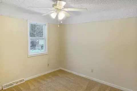 1982 Range, Port Huron, MI 48060 photo 8
