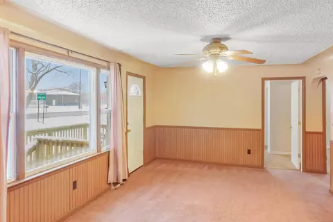 1982 Range, Port Huron, MI 48060 photo 2