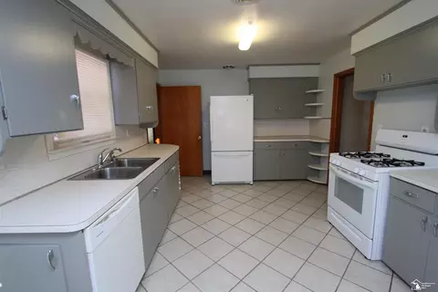 12512 Maxwell, Carleton, MI 48117 photo 10