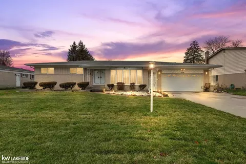 36719 Ridgecroft, Sterling Heights, MI 48312