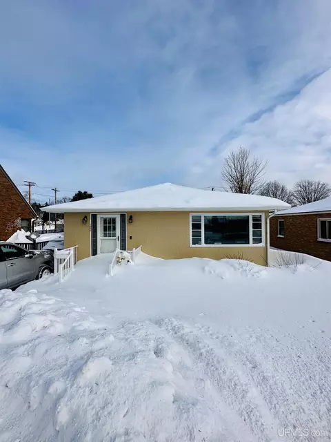 1024 Baldwin, Negaunee, MI 49866