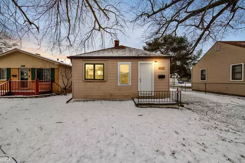8212 Continental, Warren, MI 48089