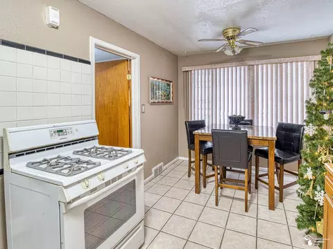 4100 Bingham, Dearborn, MI 48126 photo 2