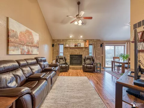 10075 Stevenson, Temperance, MI 48182 photo 4