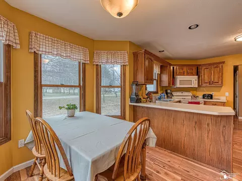10075 Stevenson, Temperance, MI 48182 photo 12