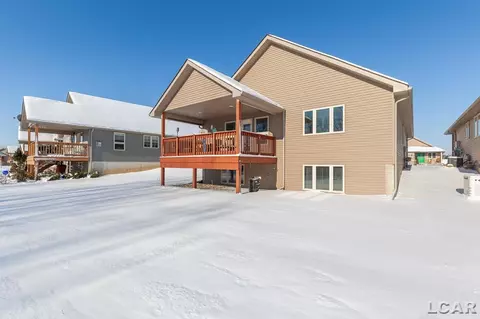 1024 Ridge Vw, Tecumseh, MI 49286 photo 2