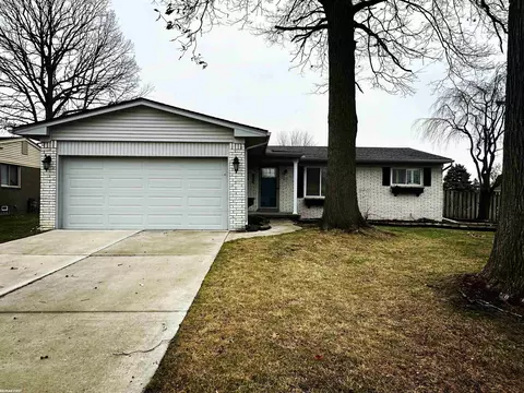 27249 Jo Ellen, New Baltimore, MI 48051