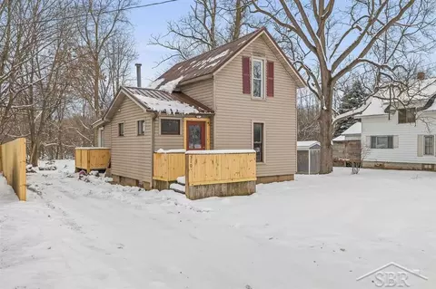510 S Grover, Alma, MI 48801