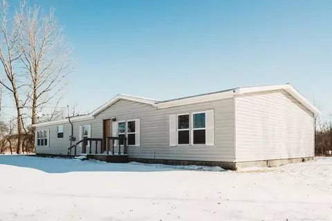 8974 Cribbins, Jeddo, MI 48032