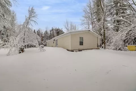 326 W Baker, Hope, MI 48628 photo 29