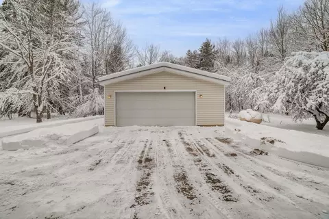 326 W Baker, Hope, MI 48628 photo 5