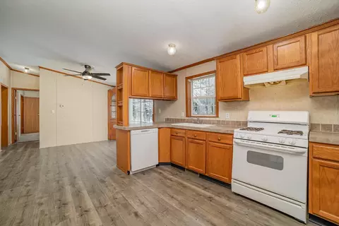 326 W Baker, Hope, MI 48628 photo 15