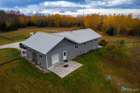 10607 I, Cornell, MI 49818 photo 6