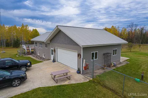 10607 I, Cornell, MI 49818 photo 5