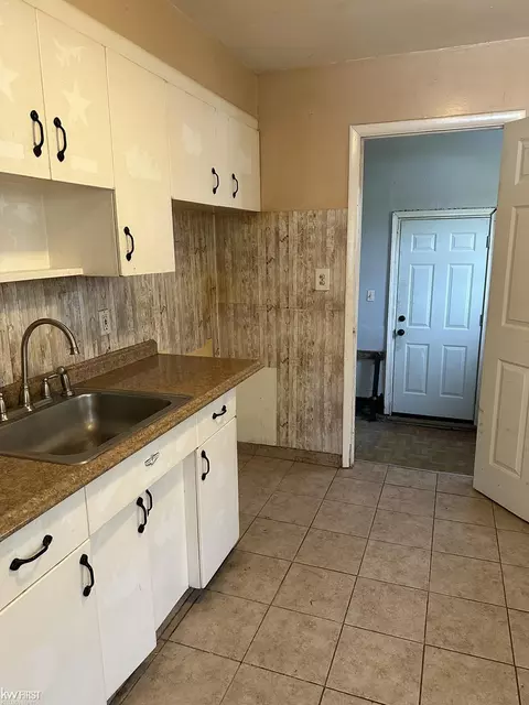 3837 Ivanhoe, Flint, MI 48506 photo 10