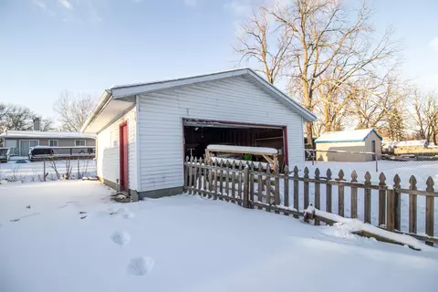 938 State, Fenton, MI 48430 photo 34