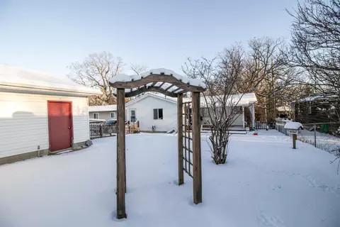 938 State, Fenton, MI 48430 photo 36