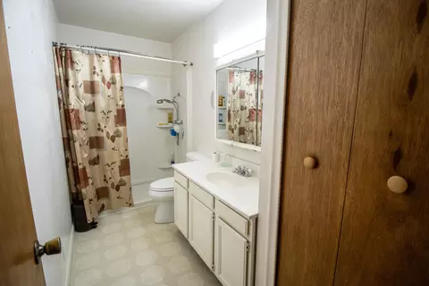 938 State, Fenton, MI 48430 photo 13