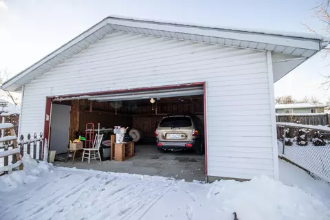 938 State, Fenton, MI 48430 photo 37