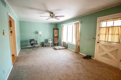 938 State, Fenton, MI 48430 photo 3