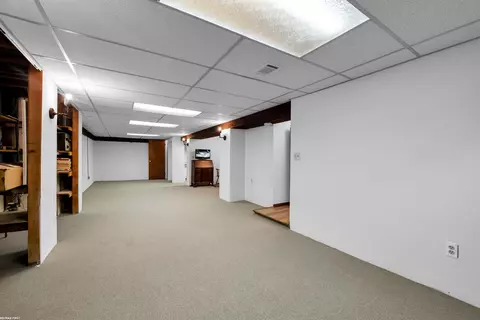 31329 Pinto, Warren, MI 48093 photo 17