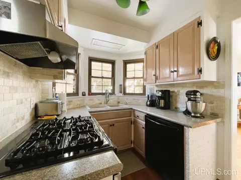 207 N Front, L'anse, MI 49946 photo 6