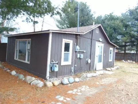 4096 Oak Flts, Harrison, MI 48625