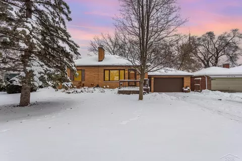 4582 Wall, Saginaw, MI 48638