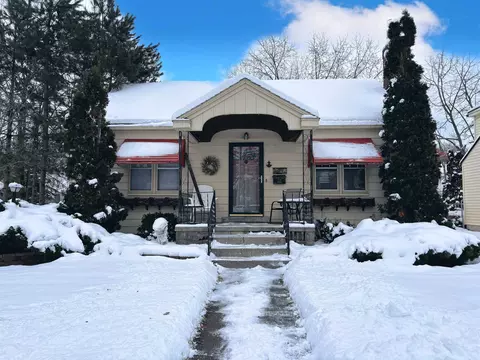 2242 Barnard, Saginaw, MI 48602