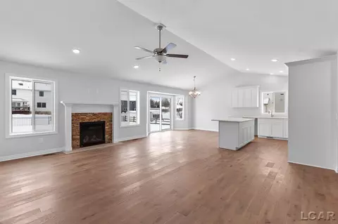 Living - 816 Derby, Tecumseh, MI 49286 photo 1 of 4