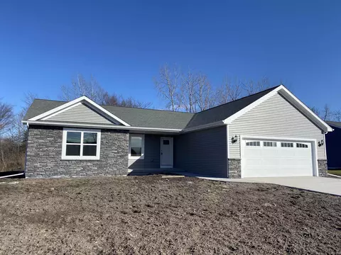 960 Under Wood, Essexville, MI 48732